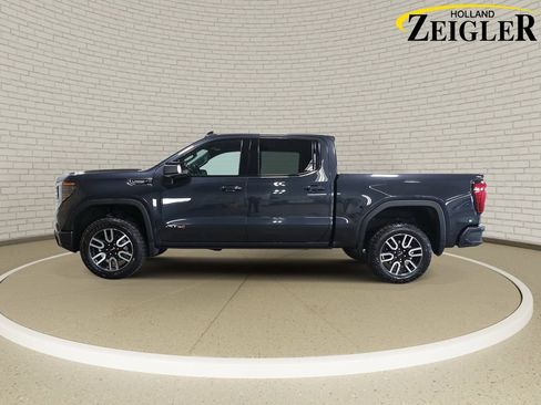 Used 2023 GMC Sierra 1500 AT4 w/ AT4 Preferred Package AWD/4WD image 8