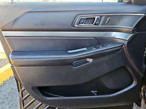 Used 2019 Ford Explorer XLT w/ Equipment Group 202A image 13