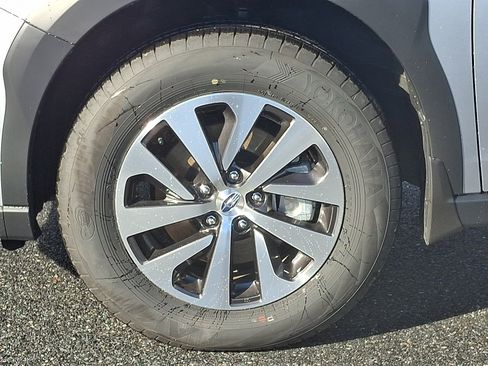 Certified 2025 Subaru Outback Premium image 8