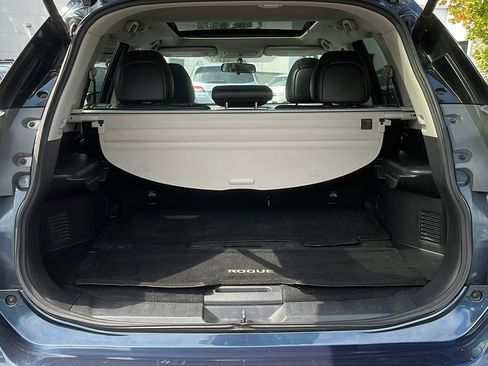 Used 2016 Nissan Rogue SL w/ SL Premium Package image 26