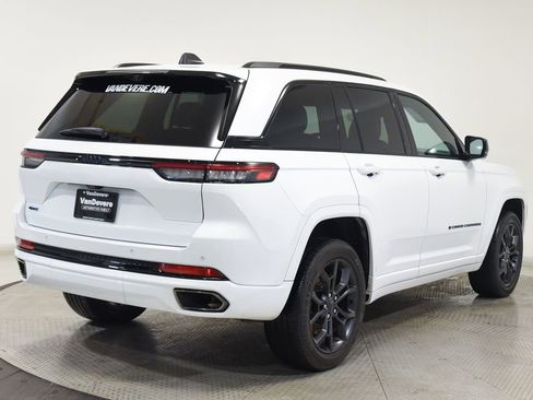 Used 2025 Jeep Grand Cherokee Limited 4xe AWD/4WD image 14