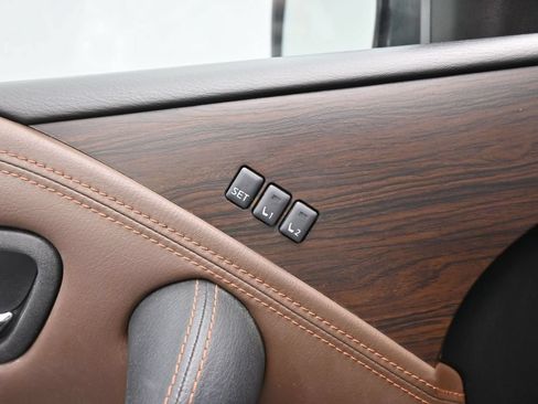 Used 2019 Nissan Armada Platinum w/ Captain's Chairs Package AWD/4WD image 18