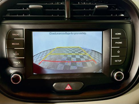 Used 2021 Kia Soul S FWD image 15