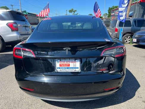 Used 2019 Tesla Model 3 Standard Range Plus RWD image 9