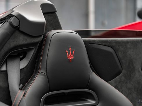 Used 2023 Maserati MC20 Spyder RWD image 67