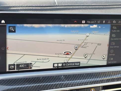 Used 2021 BMW X5 M50i image 11