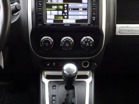 Used 2017 Jeep Compass High Altitude image 17