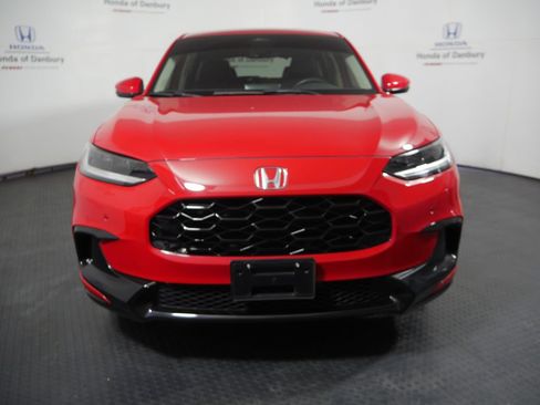 Used 2024 Honda HR-V EX-L image 2