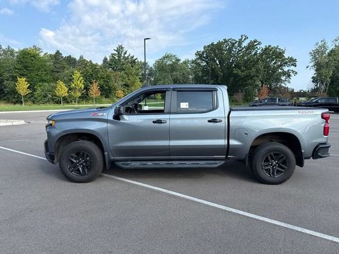 Used 2019 Chevrolet Silverado 1500 LT Trail Boss AWD/4WD image 2