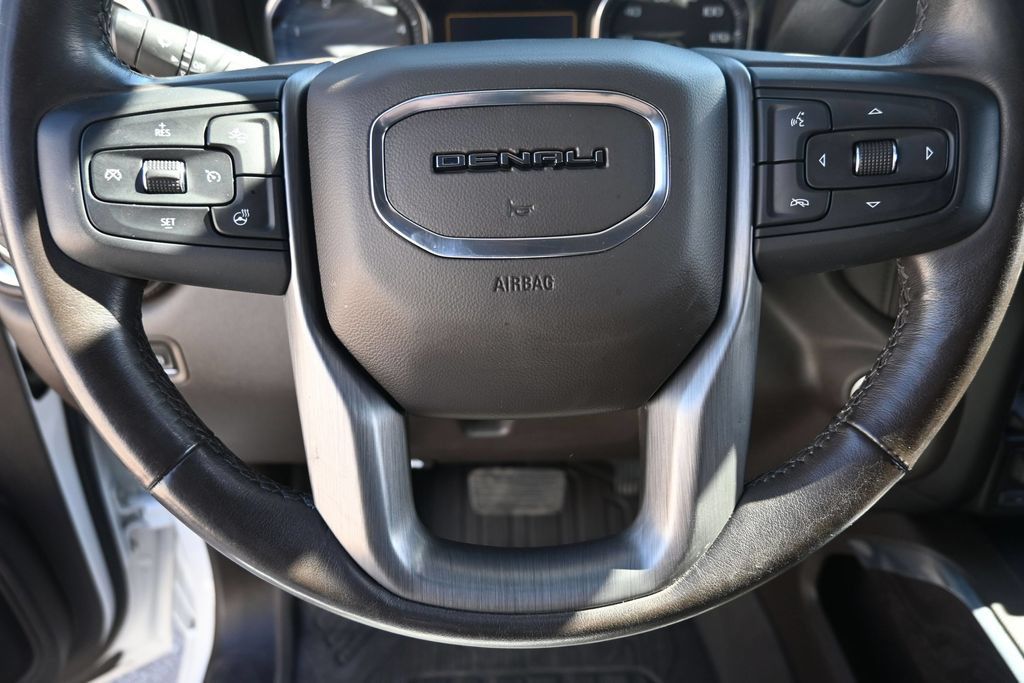 Used 2023 GMC Sierra 3500 Denali w/ Technology Package AWD/4WD image 19