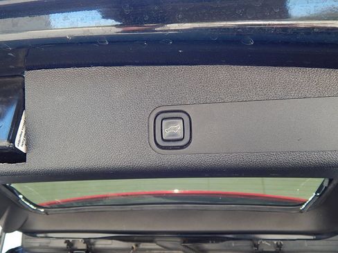 Used 2011 Cadillac Escalade ESV Premium image 14