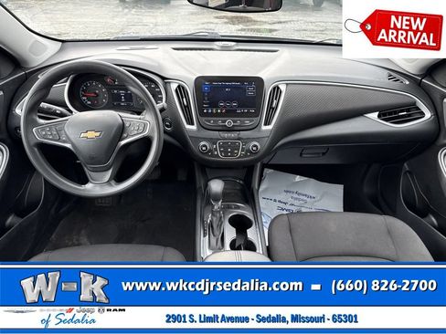 Used 2024 Chevrolet Malibu LT FWD image 30