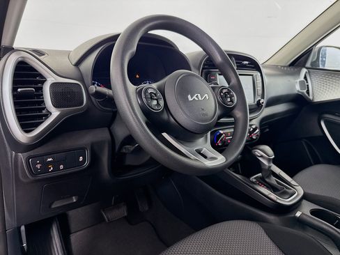 Used 2022 Kia Soul LX w/ Technology Package FWD image 21