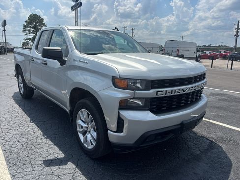 Used 2022 Chevrolet Silverado 1500 Custom AWD/4WD image 1