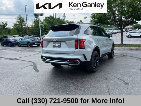 Certified 2023 Kia Sorento SX AWD/4WD image 9