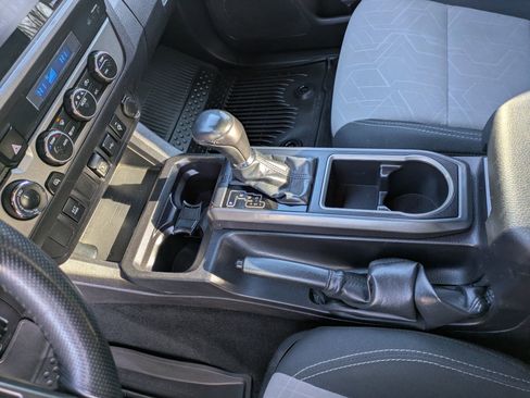 Used 2022 Toyota Tacoma 4x4 Double Cab image 17