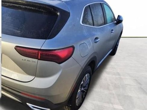 Used 2025 Buick Envision Preferred image 5