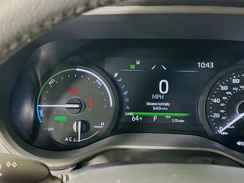 Used 2025 Toyota Sienna XLE w/ XLE Plus Package image 12