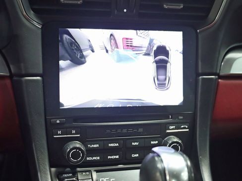 Used 2019 Porsche 911 Carrera image 19