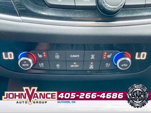 Used 2018 Buick Enclave Avenir w/ Avenir Technology Package image 33