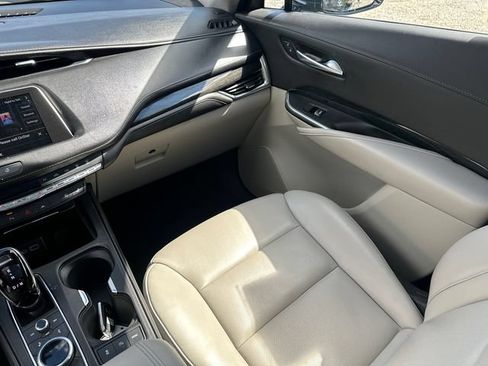 Used 2023 Cadillac XT4 Premium Luxury AWD/4WD image 26