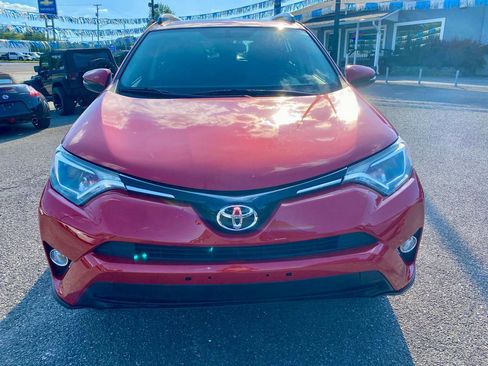 Used 2016 Toyota RAV4 XLE FWD image 2