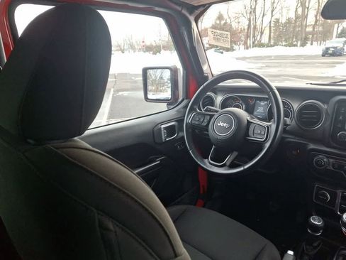 Used 2018 Jeep Wrangler Unlimited Sport S image 15