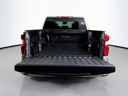 Used 2023 Chevrolet Silverado 1500 Custom image 24