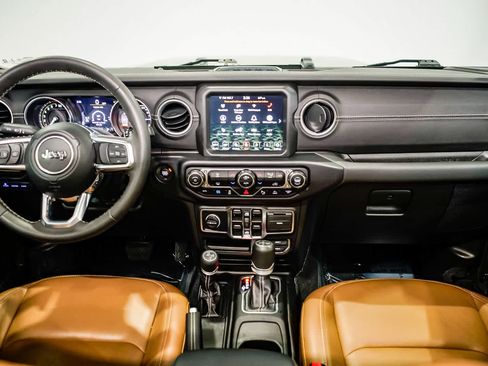 Used 2023 Jeep Wrangler Sahara w/ Safety Group image 12