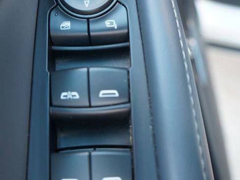 Used 2024 Buick Enclave Premium FWD image 30