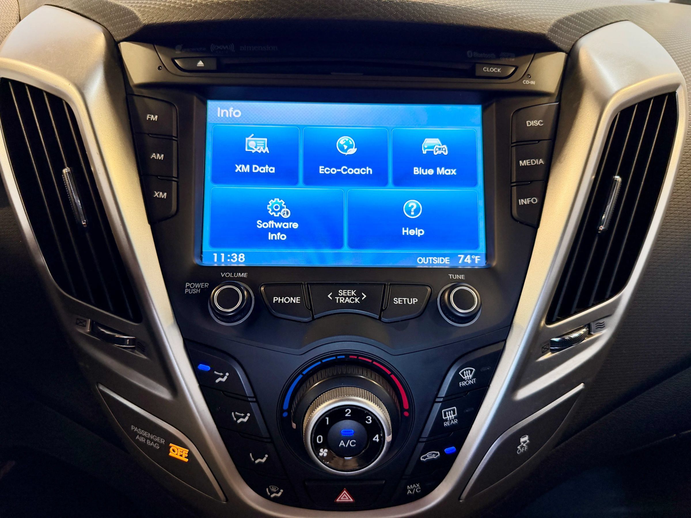 Used 2013 Hyundai Veloster RE:MIX Edition FWD image 18