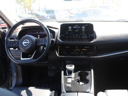 Used 2023 Nissan Rogue Platinum w/ Platinum Premium Package FWD image 19