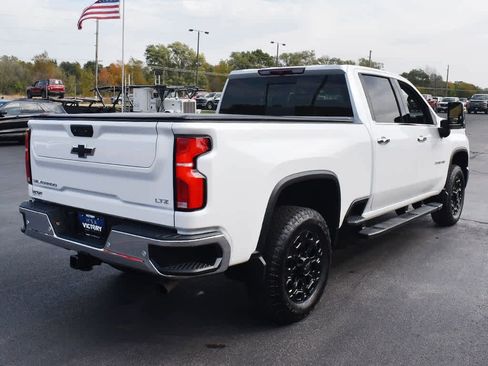 Used 2024 Chevrolet Silverado 2500 LTZ w/ LTZ Plus Package image 15