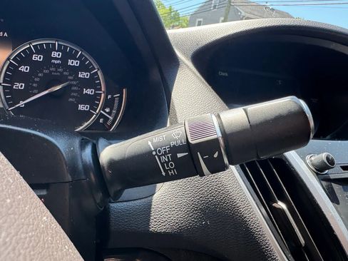 Used 2018 Acura TLX FWD image 10