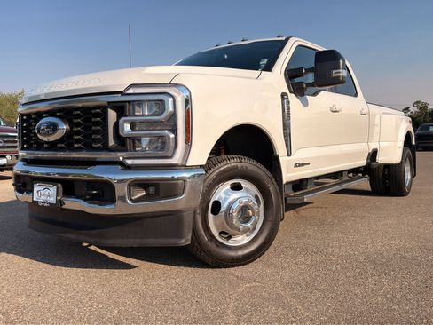 Used 2026 Ford F350 Lariat AWD/4WD image 1