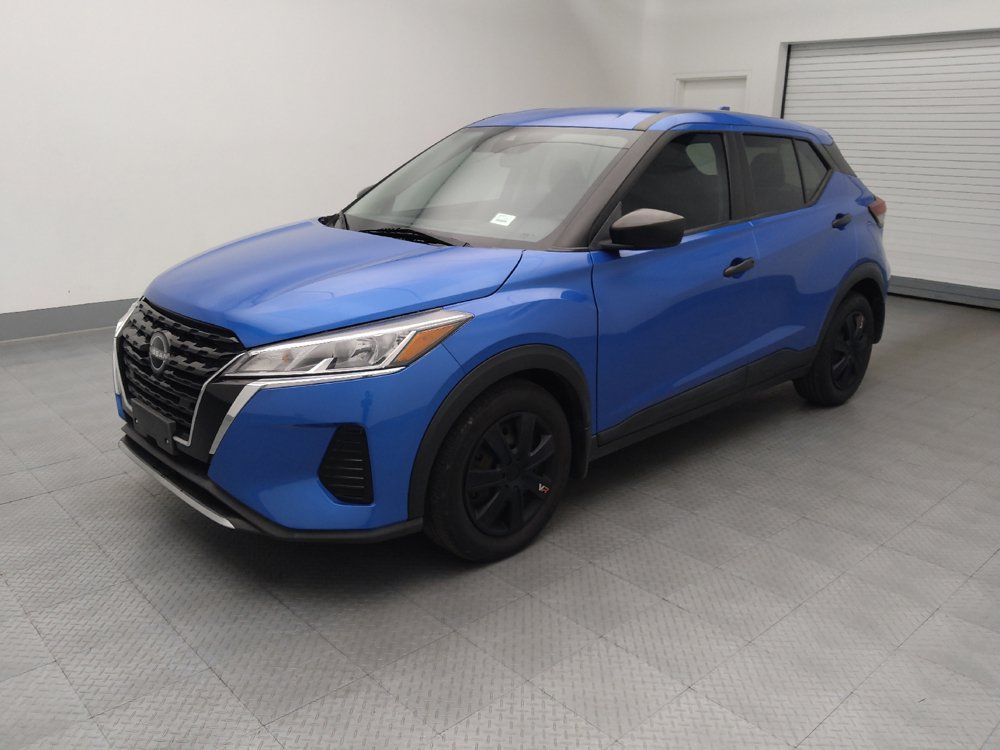 Used 2023 Nissan Kicks S FWD image 2