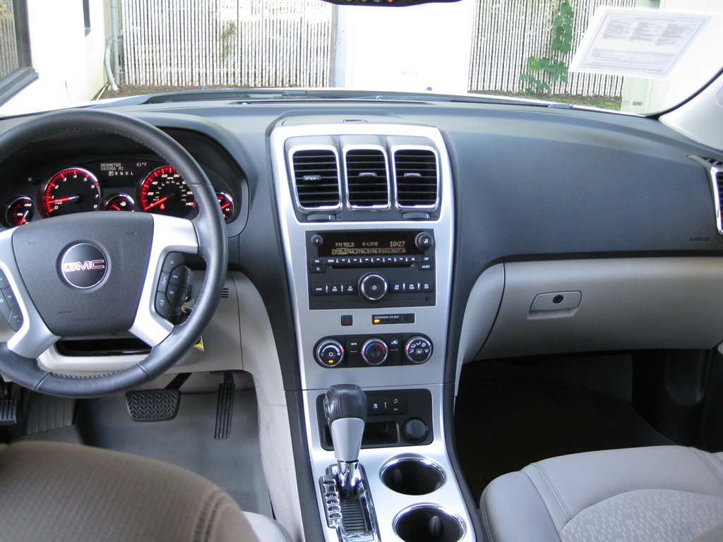 Used 2012 GMC Acadia SLE FWD image 27