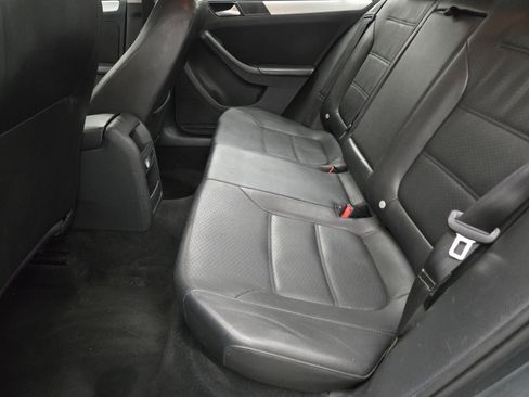 Used 2013 Volkswagen Jetta SE image 8