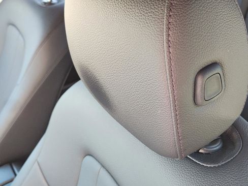 Certified 2025 Mercedes-Benz GLB 250 GLB 250 image 8