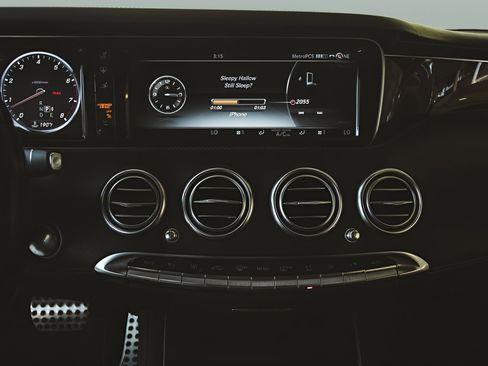 Used 2016 Mercedes-Benz S 550 4MATIC Coupe image 32