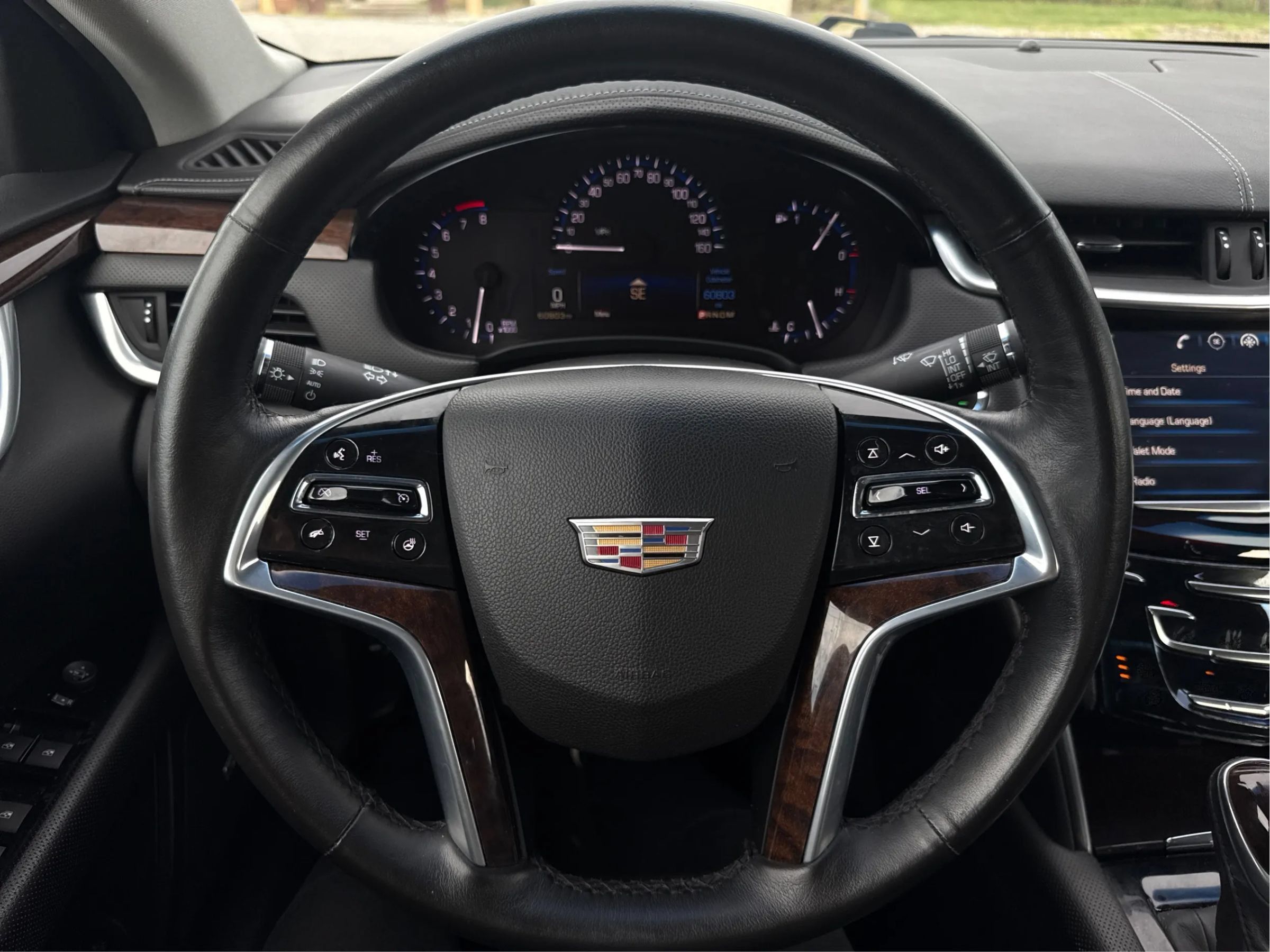 Used 2016 Cadillac XTS Luxury AWD/4WD image 18