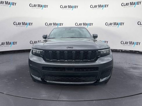 Used 2022 Jeep Grand Cherokee L Laredo image 8