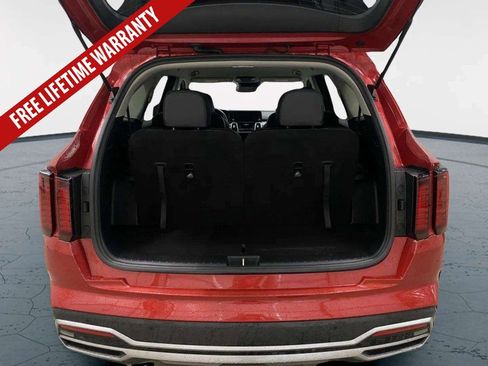 Used 2022 Kia Sorento S FWD image 31
