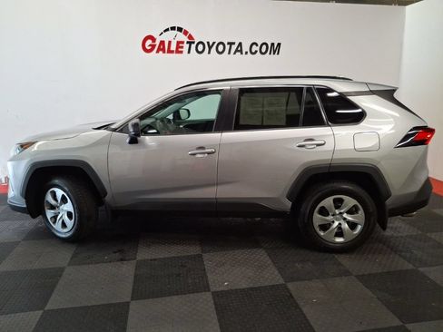 Used 2019 Toyota RAV4 LE w/ All Weather Liner Package AWD/4WD image 9