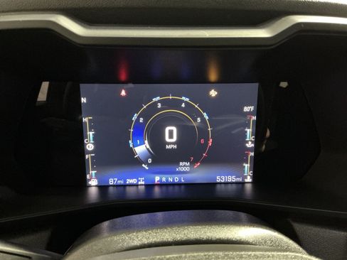 Used 2023 Chevrolet Colorado Trail Boss AWD/4WD image 18