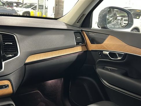 Certified 2023 Volvo XC90 B6 Plus AWD/4WD image 23