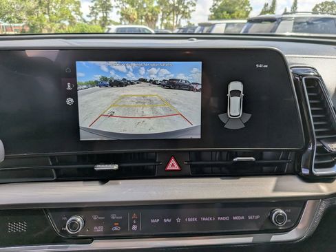 Certified 2024 Kia Sportage EX FWD image 24