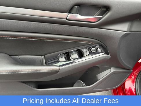 Used 2023 Nissan Altima 2.5 SR w/ SR Premium Package FWD image 24