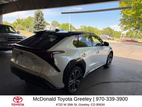Used 2024 Toyota bZ4X AWD w/ Weather Package image 5