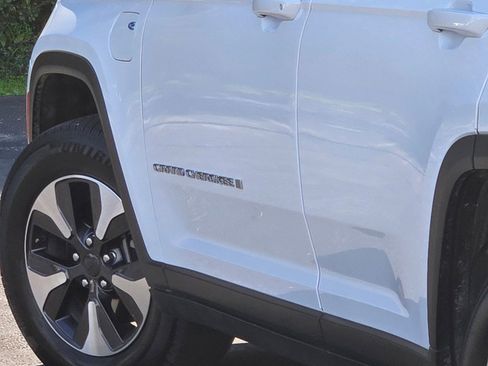 Used 2024 Jeep Grand Cherokee Limited 4xe image 16